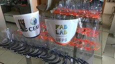 Máscaras criadas pelo FabLab e distribuídas em instituições públicas de saúde